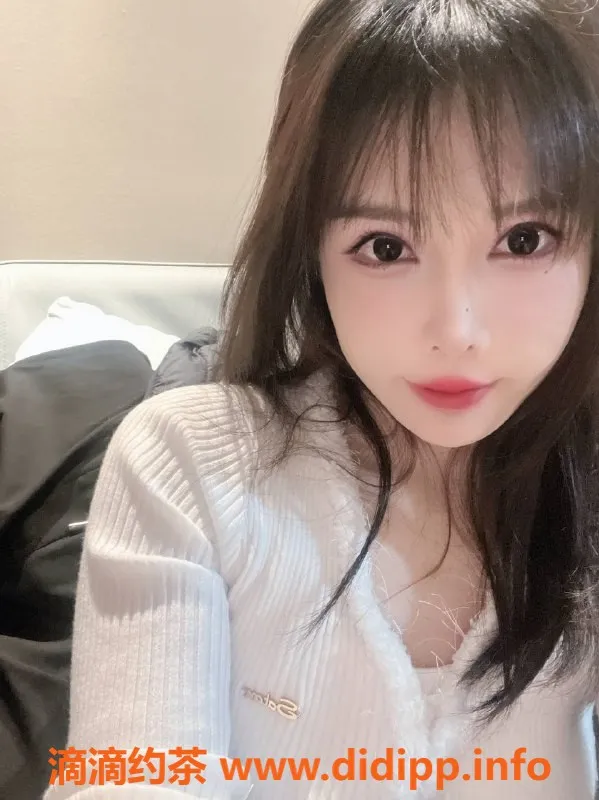 杭州上门服务-上城区小美，163cm C罩杯，800元口交服务