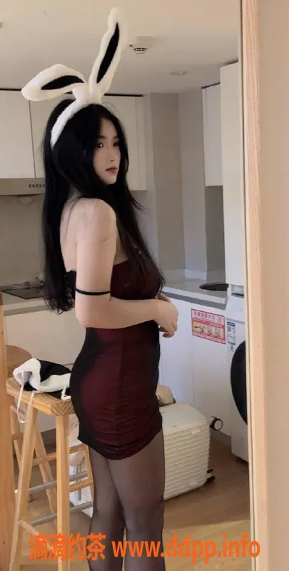 杭州楼凤-上城童童，适中身材，视频认证美妞