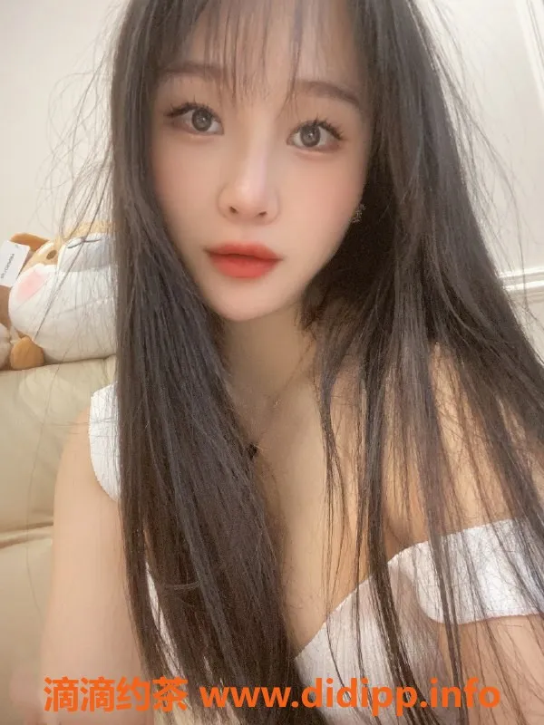 上海楼凤-普陀丞丞，163cm大胸美女，1000元起服务