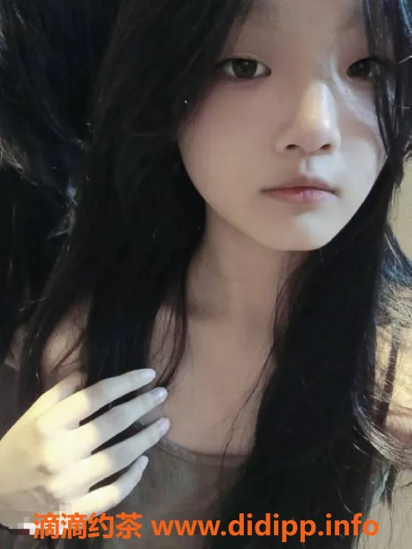 广州楼凤资源信息,天河嫩妹依依，800元一次，视频验证真实