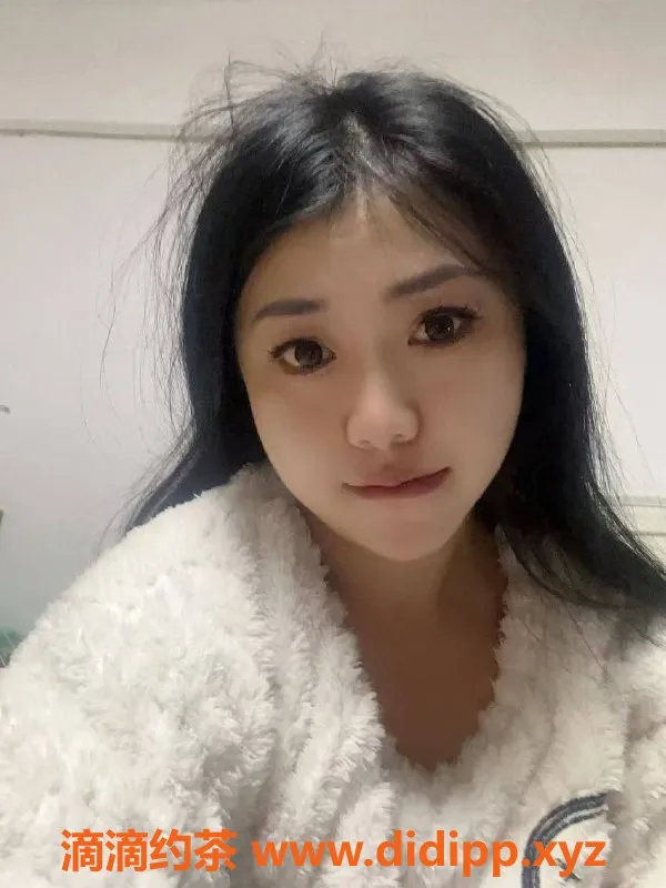 杭州楼凤资源信息,临平嘉嘉，巨乳嫩妹，3P月费服务等你体验