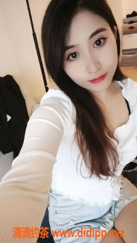 广州楼凤-黄埔御姐波波，500元舌吻服务，真实可靠