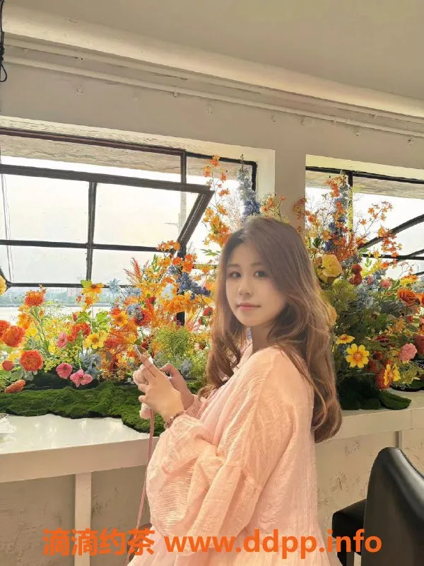 广州楼凤-越秀小新，舌吻69，高性价比700p起