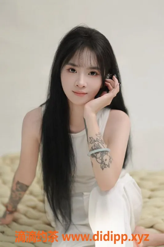 深圳楼凤资源信息,深圳宝安苏苏，19岁165cm，超赞嫩妹服务