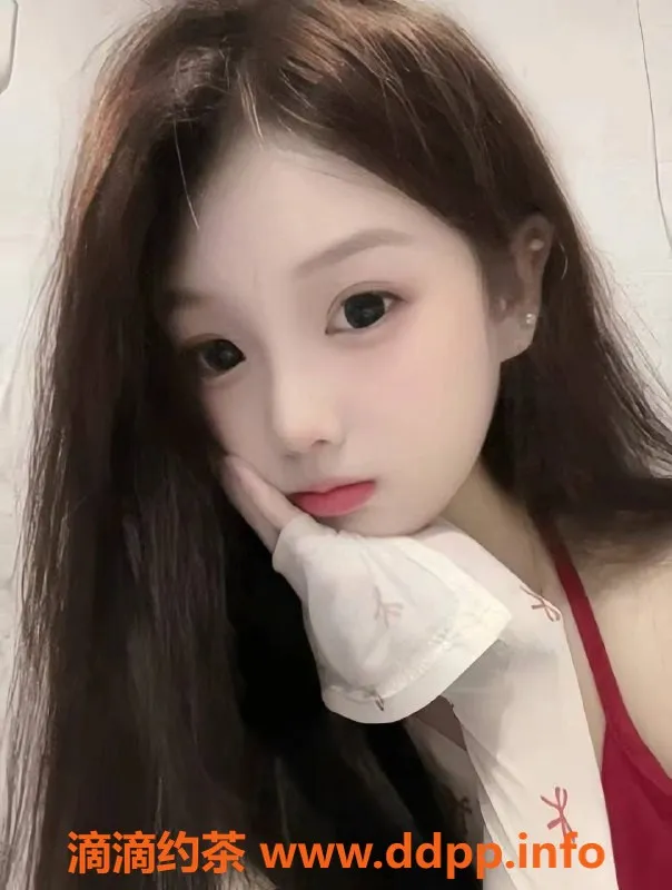 深圳楼凤资源信息,龙华小洁，千元以上，制服、69多样服务