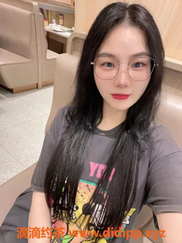 广州楼凤资源信息,白云少妇新子，真实69服务，1200pp体验