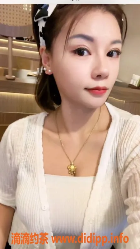 杭州楼凤-萧山区36D少妇，半套超值服务，性价比高！