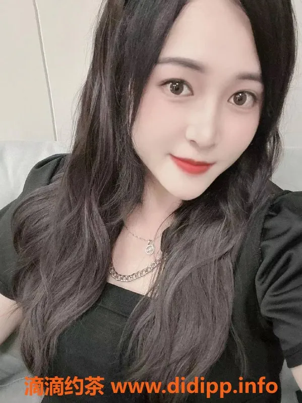 广州楼凤-天河珊珊，爆乳美女600元享受