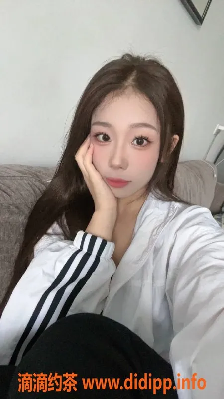 广州楼凤-天河车陂辰辰，500元起，口爆深喉服务