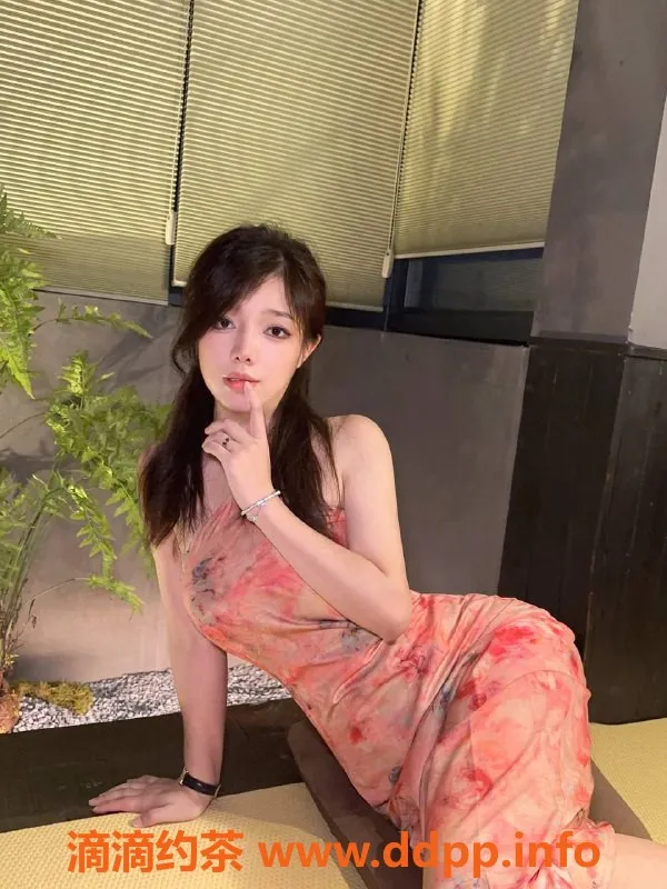 上海楼凤-闵行小熊猫，163cm，50kg，千元享舌吻与鸳鸯浴