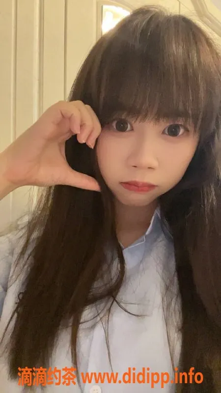 广州楼凤-番禺甜妹Moon，600元超值69p体验