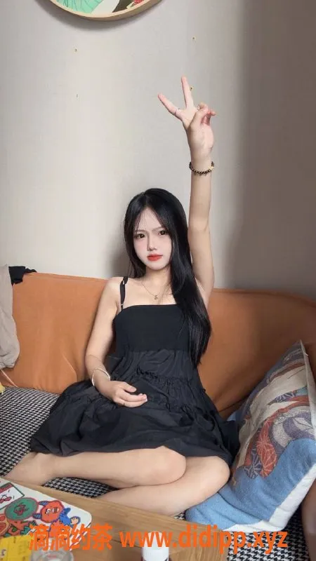 杭州楼凤-婷婷不停 161身高48kg D杯激情服务