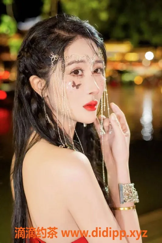 深圳楼凤-龙华雪梨，800元环游吸皮服务等你体验！