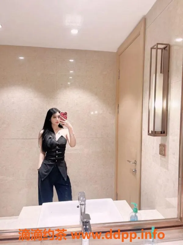 杭州外围-上海天爱，172cm，21岁，1500元鸳鸯浴体验