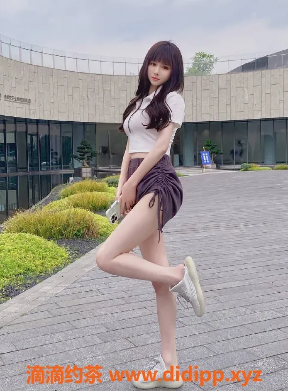 杭州楼凤-重庆兔子🐰牙，165cm肤白貌美，D胸承欢，1288起