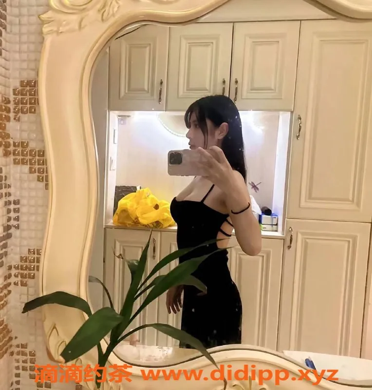 深圳楼凤-南山Vivi，165C身材，消费1000P起！