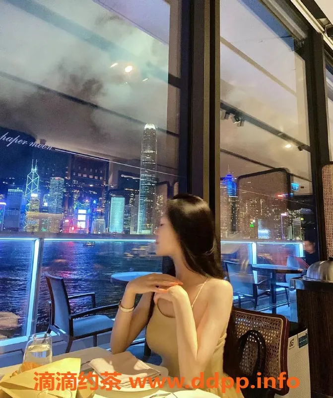 杭州楼凤-杭州婉婉，165cm 47kg 女友般的陪伴体验