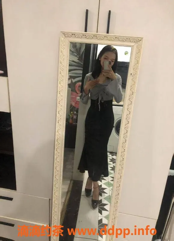 成都楼凤-成都#小媛，17岁娇小排骨精，500元服务