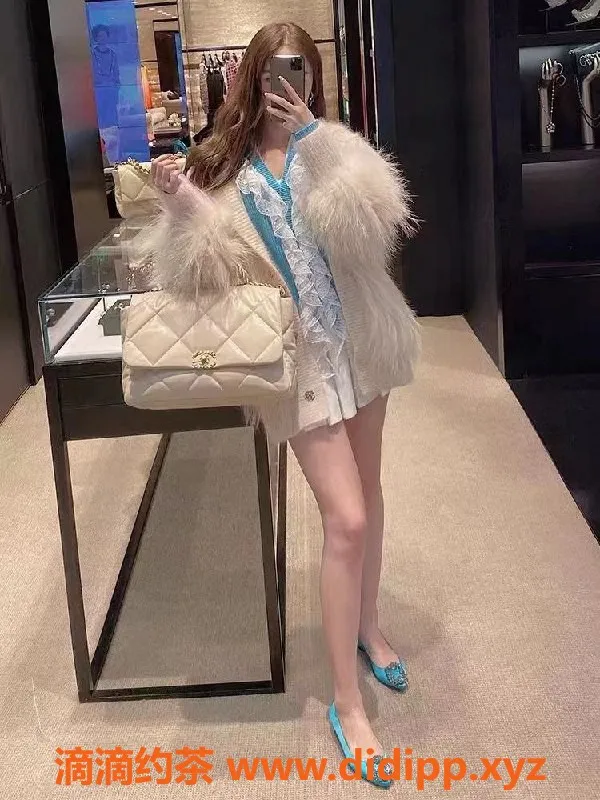 杭州上门服务-杭州熙熙大F巨乳 22岁甜美女孩陪浴服务