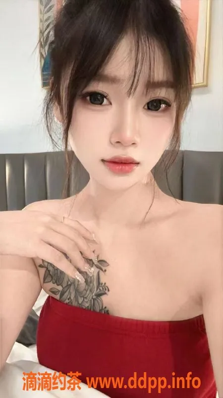 广州楼凤-越秀甜甜，爆乳美眉700元约会体验