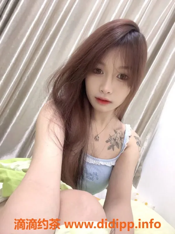 深圳楼凤资源信息,龙华小妮子 800元享鸳鸯浴与角色扮演