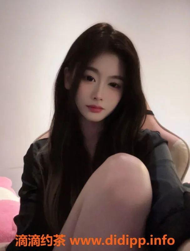 深圳楼凤-龙华嫩妹七七，课费P1088，超优质体验！