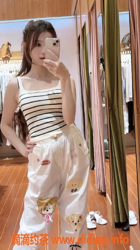 深圳楼凤-深圳周周，162cm，00年女生，千元档优质体验