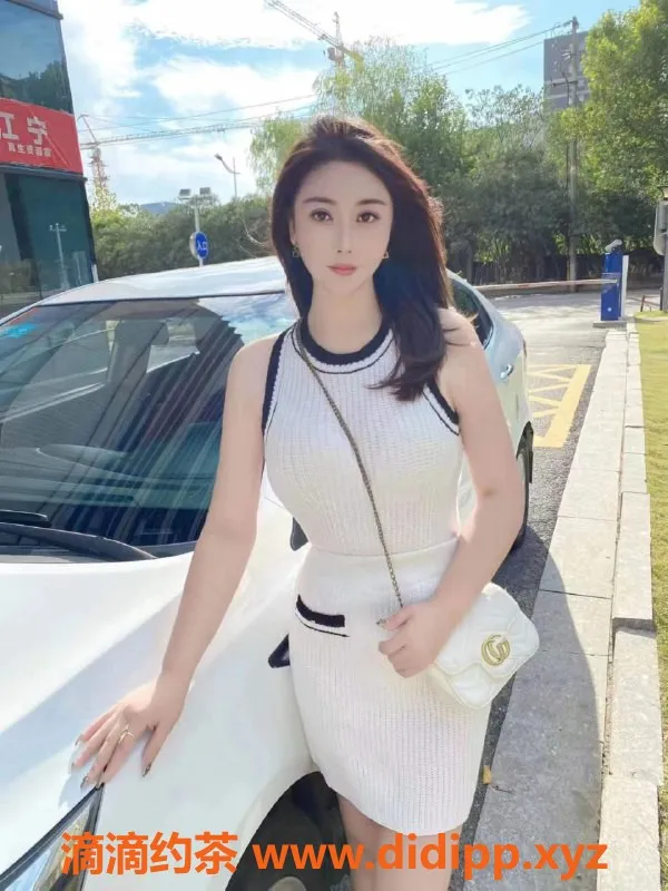 杭州楼凤-内蒙古艺涵，170cm苗条身材，26岁高配服务