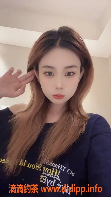 广州楼凤资源信息,天河嫩妹可乐，700元一晚，视频验证！