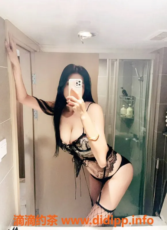 杭州楼凤-山东车模嘉怡，179高挑大胸，服务超赞！