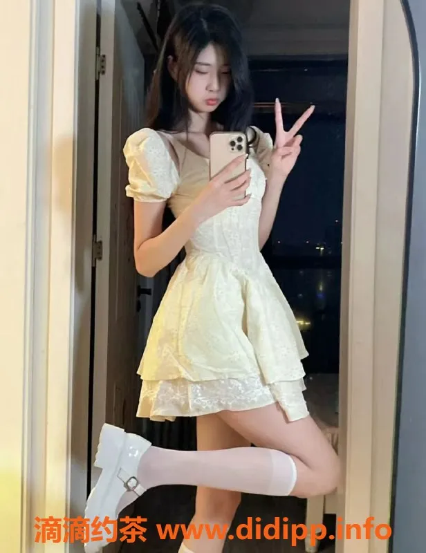 昆明楼凤-警惕中介骗子，微信q454828023请绕行