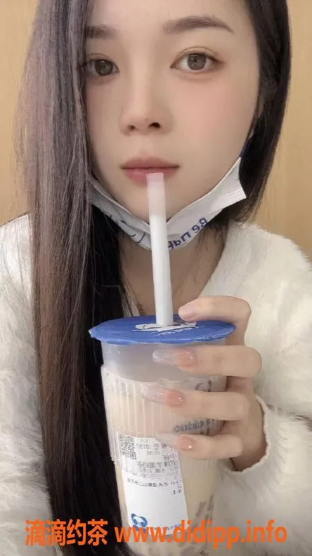 深圳楼凤资源信息,南山语嫣，22岁165c美女，700元起服务