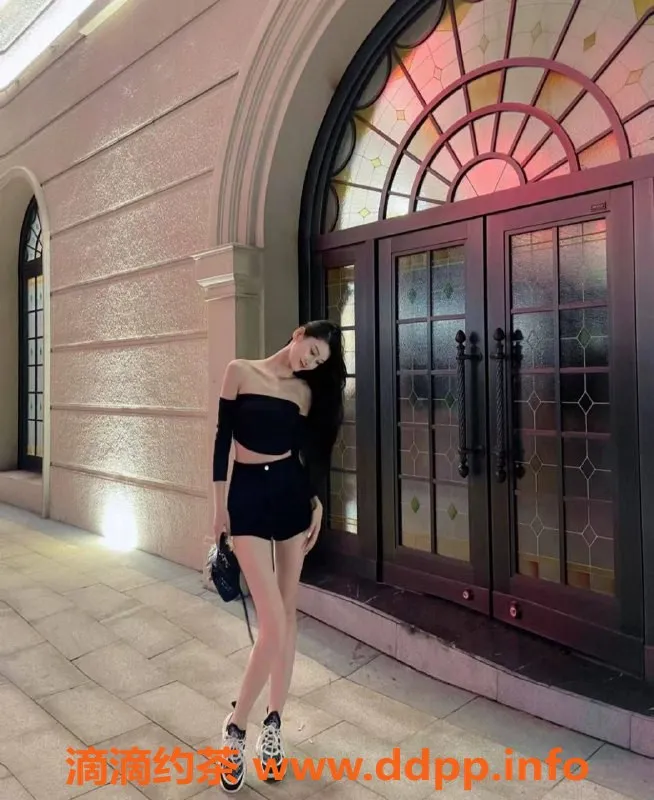 杭州楼凤-滨江区178模特文妮，热情大方，纯天然