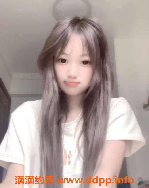 广州楼凤-佛山南海嫩妹七七，水费700p等你来体验