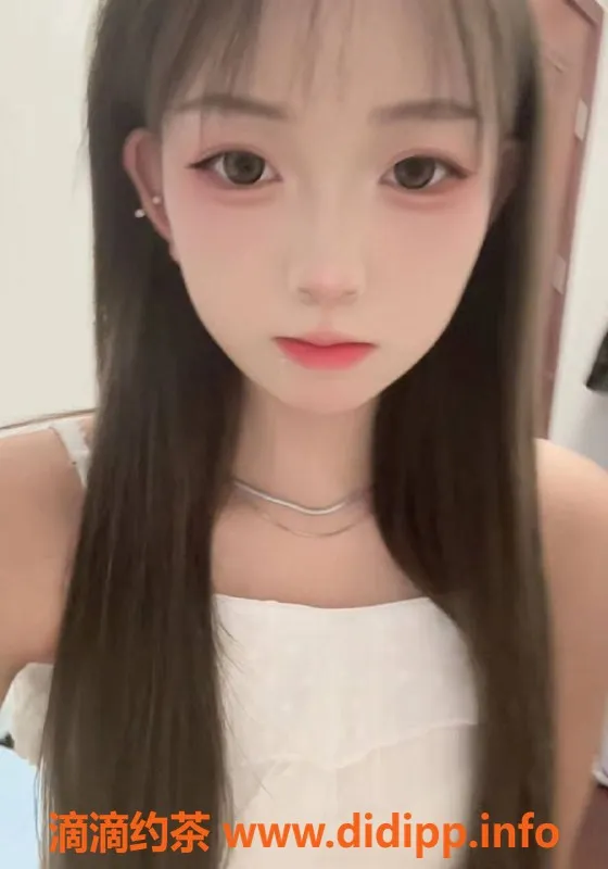 广州楼凤-佛山南海嫩妹七七，水费700p等你来体验