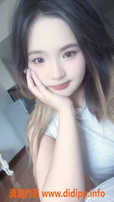 广州楼凤-黄埔嫩妹旦旦，600元服务，靠谱验证！