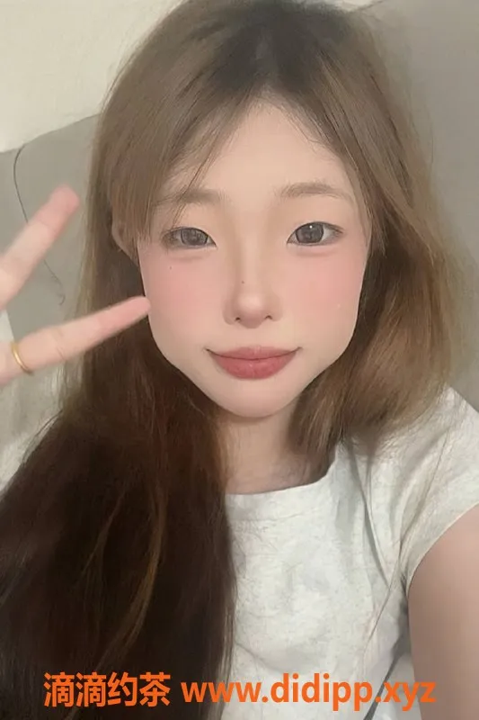 广州楼凤-天河嫩妹糖糖，600元/小时超值体验！