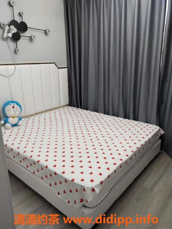 上海楼凤资源信息,普陀区29岁妹子，精油开背，500元起