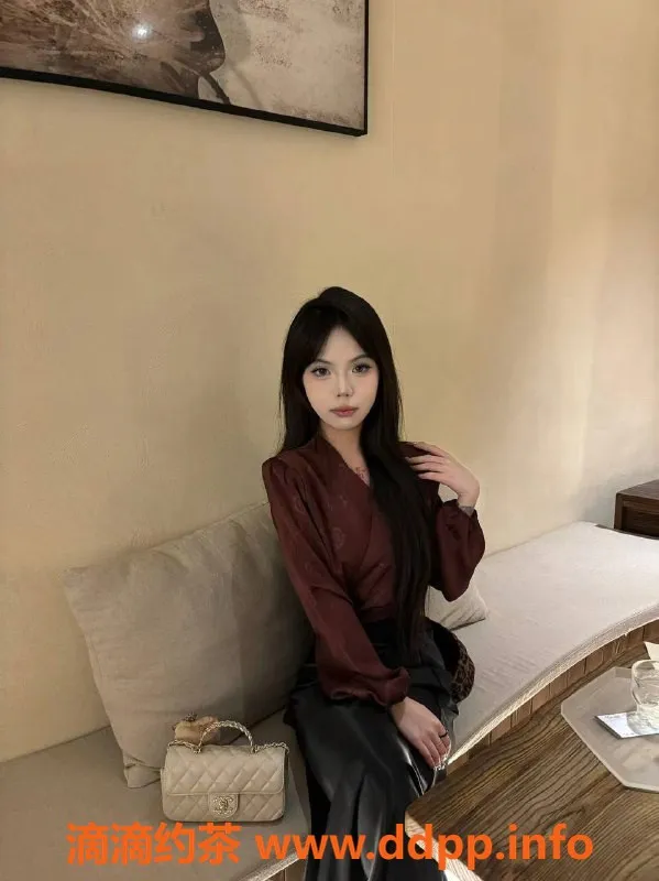 广州楼凤-白云小洁 700元上门服务，嫩妹体验