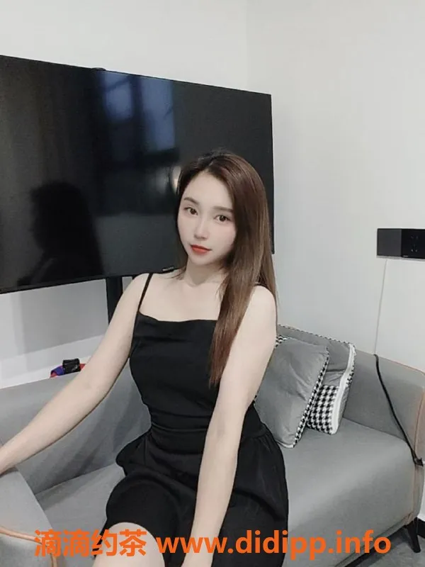 广州楼凤-天河御姐姝儿，700p大胸服务，热情诱人