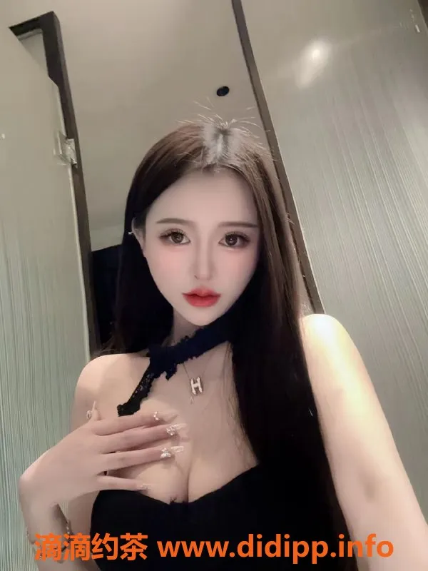 杭州楼凤-杭州香奈儿 173cm大胸美女，1200元约会