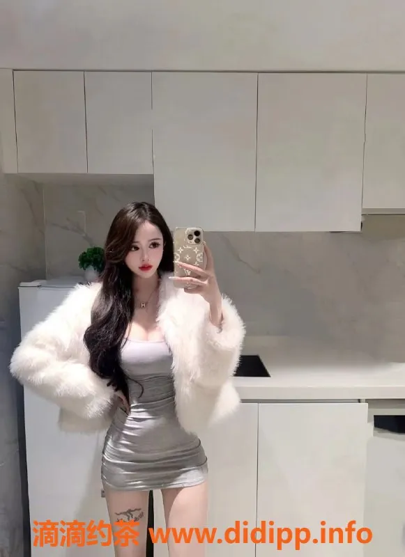 杭州楼凤-杭州香奈儿 173cm大胸美女，1200元约会