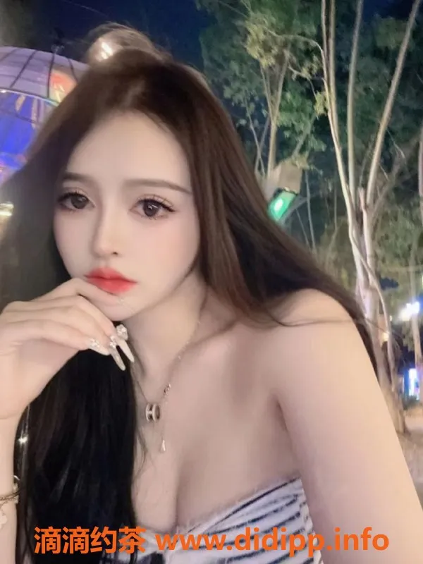 杭州楼凤-杭州香奈儿 173cm大胸美女，1200元约会