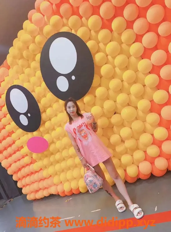 杭州上门服务资源信息,小妖晶 160CM/90斤/24岁 高级服务400元起