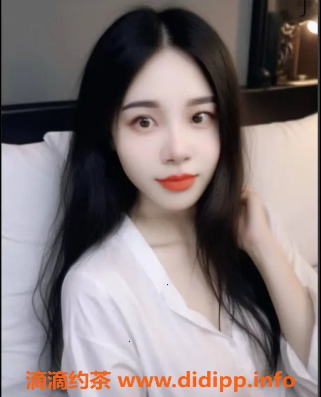 深圳楼凤资源信息,宝安沐沐，700元陪浴，制服丝袜服务等你体验