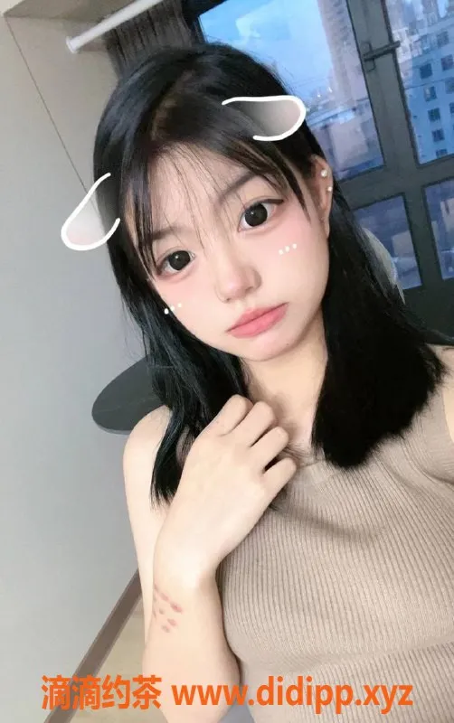 深圳楼凤资源信息,龙华慧慧，800元制服丝袜诱惑等你体验