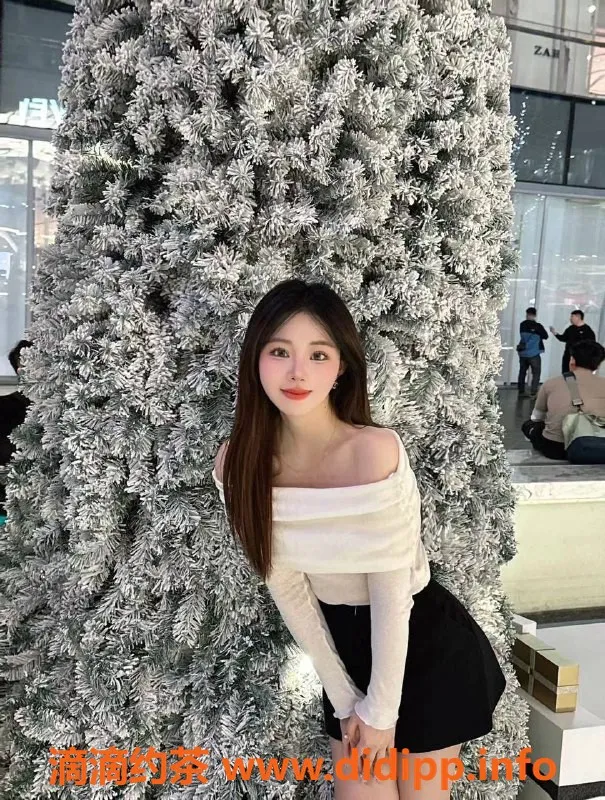 深圳楼凤-南山湾湾，舌吻制服，1000起价