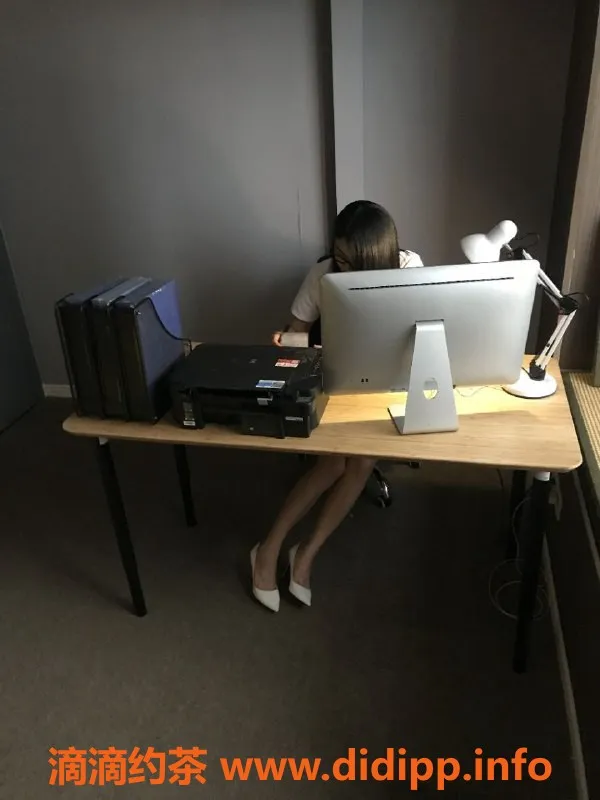 深圳楼凤资源信息,极品花魁雪铜雀，超高颜值情景Spa