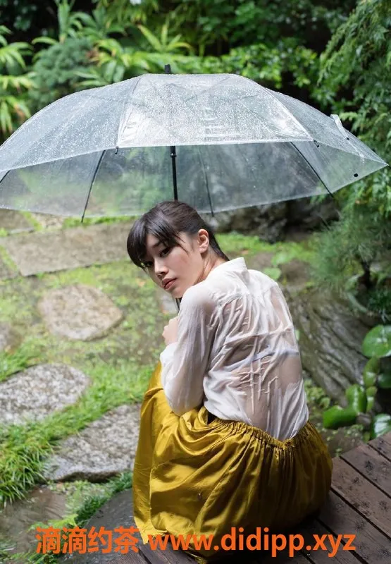 深圳楼凤-南山研希，1188元性感服务等你体验！