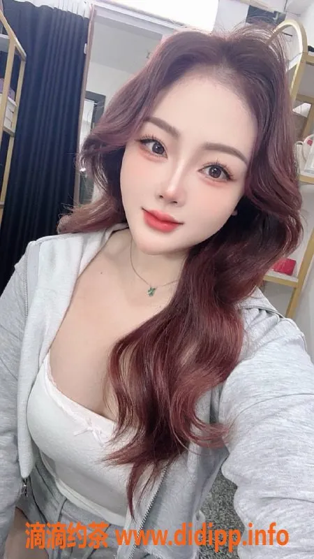 北京楼凤-双井小灵子，前凸后翘的纯欲女友